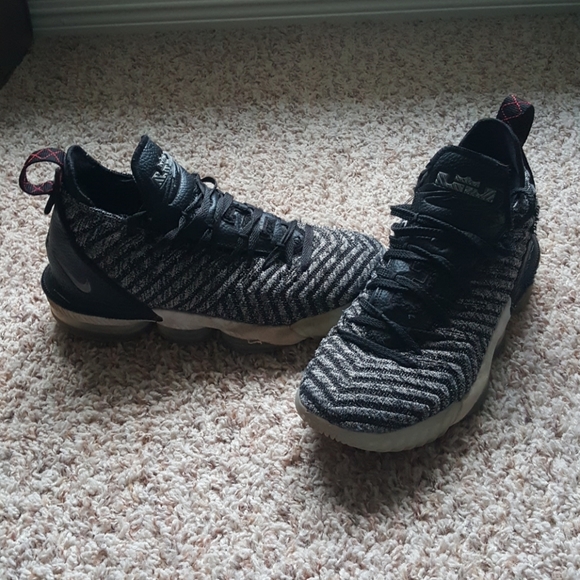 Lebron 16 oreos - Picture 1 of 4